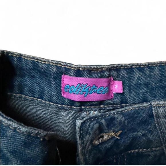 Edikted Blue and Tan Relaxed Women’s Jeans - Picture 3 of 3